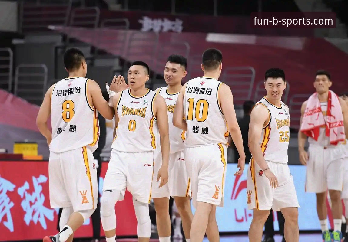 CBA季后赛山西2-0横扫青岛，潘江复出带队晋级八强意味着什么？
